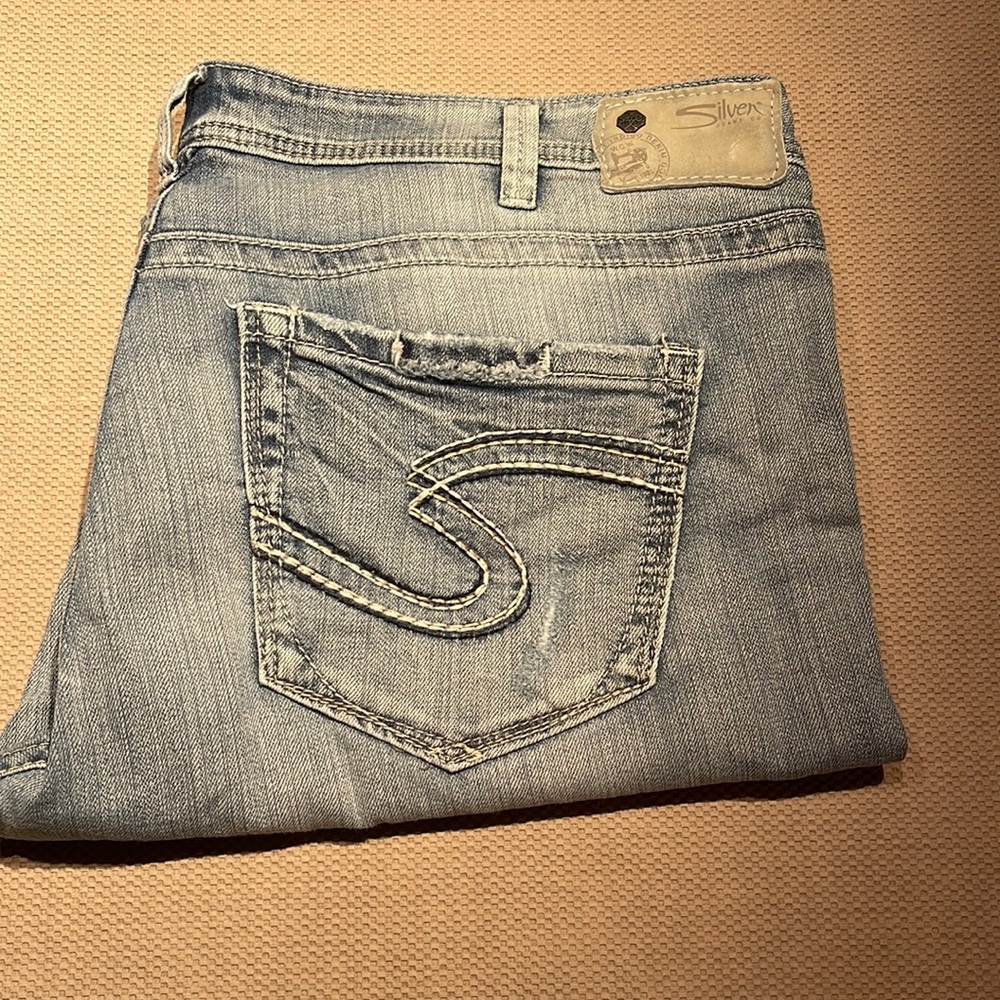 Silver brand jeans cropped pant